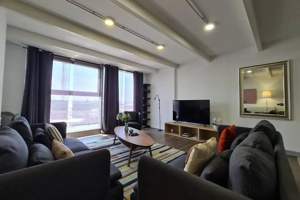 Luxury Penthouse With Indoor Swimming Pool & Spa Alcobendas